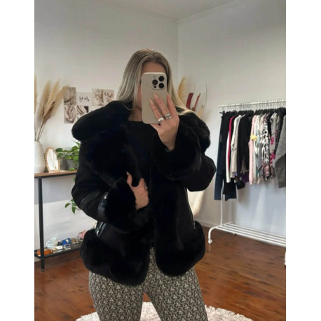 Nagy prémes velúr kabát (fekete)