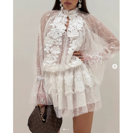 Fodros-virágos csipke ruha (fehér)